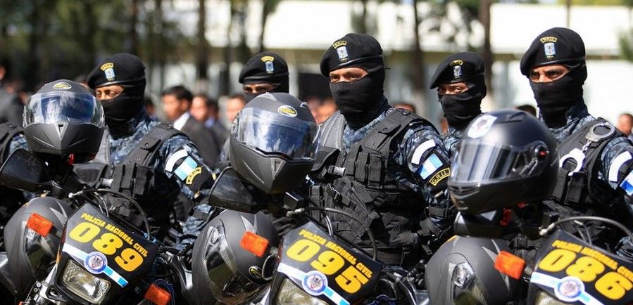 Detienen a 7 mexicanos armados en Guatemala