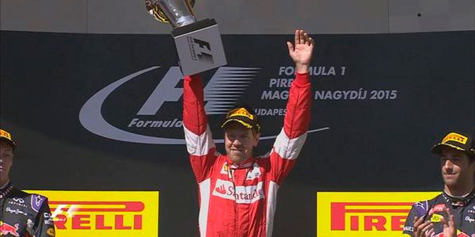 Vettel logra sorpresiva victoria en Hungría Vettel logra sorpresiva victoria en Hungría