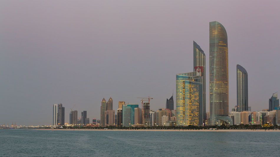 La arrestan por mensaje ofensivo en Facebook