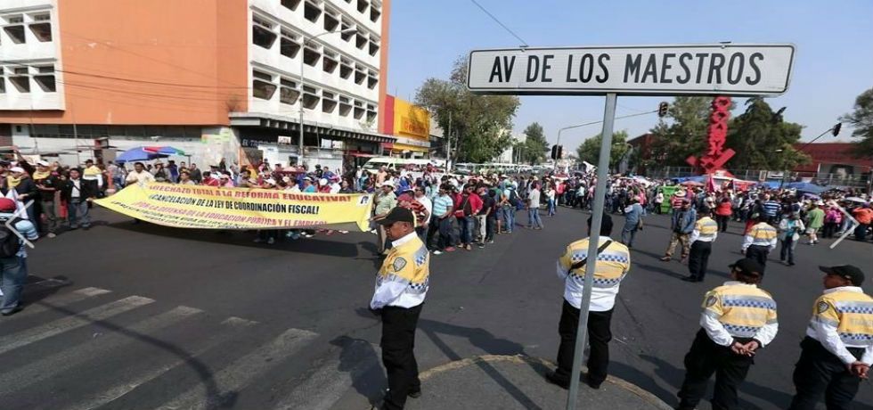 Jornada de manifestaciones de la CNTE en varios estados del país