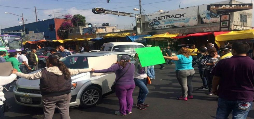 Colapso de barda ocasionó bloqueos y protestas en Tepito
