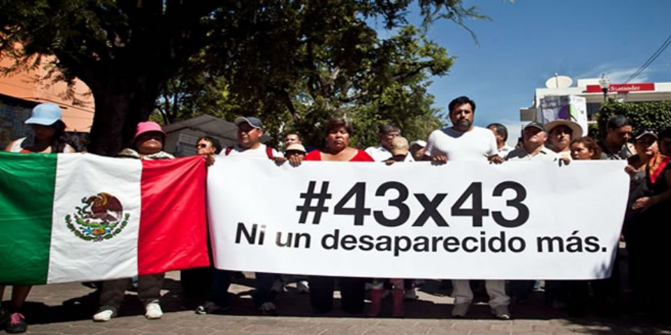 Dos nuevas caravanas por los 43 normalistas Dos nuevas caravanas por los 43 normalistas