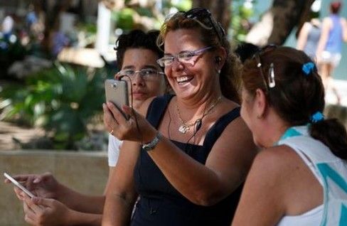 Google beneficiará a la comunicación e iniciativa privada en Cuba: Obama