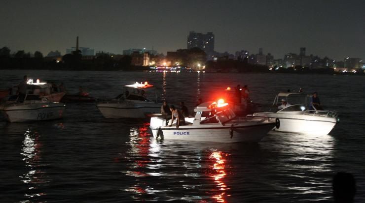 Choque de carguero y barco turístico en el Nilo deja 19 muertos