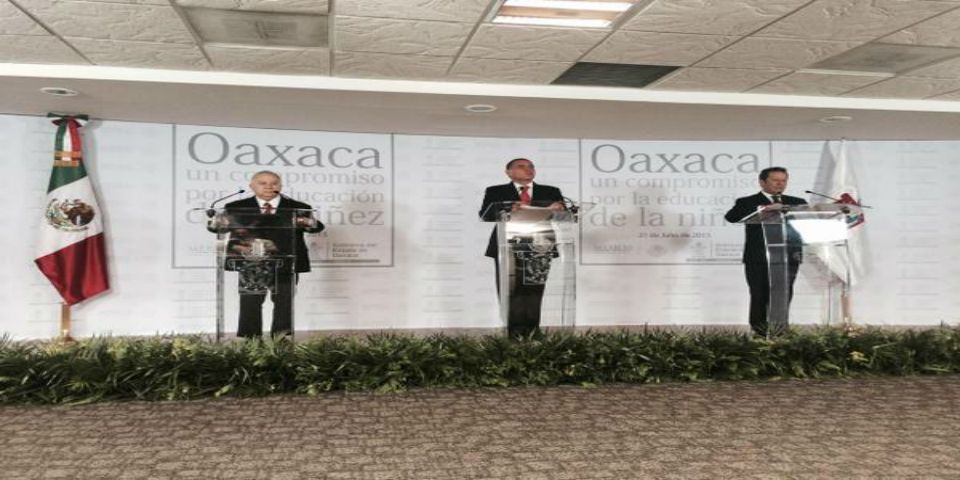 Gabino Cué decreta la desaparición del IEEPO