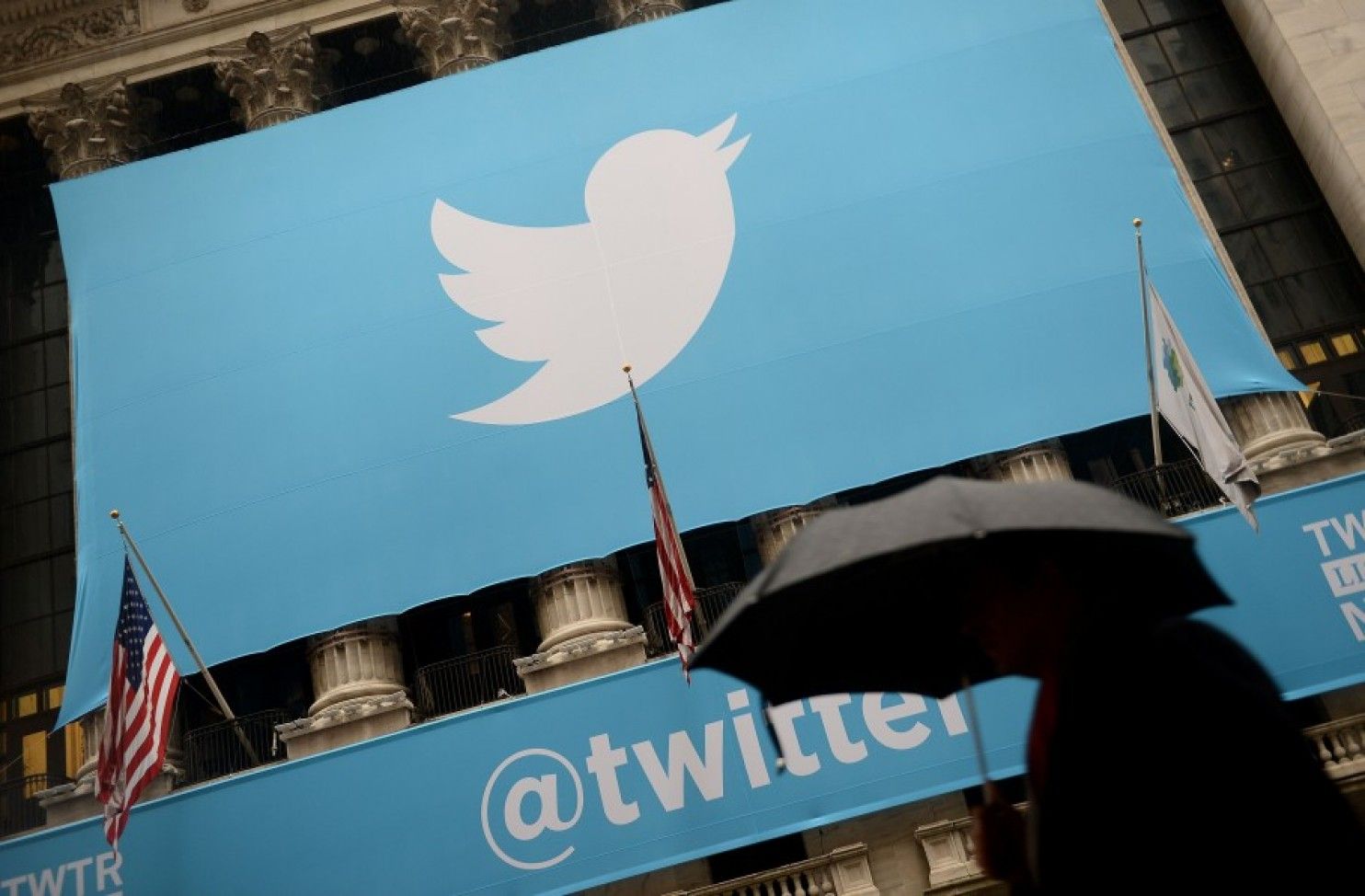 Acciones de Twitter subieron por falso anuncio de venta