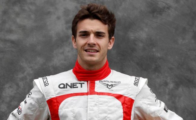 Pilotos rinden tributo a Jules Bianchi Pilotos rinden tributo a Jules Bianchi