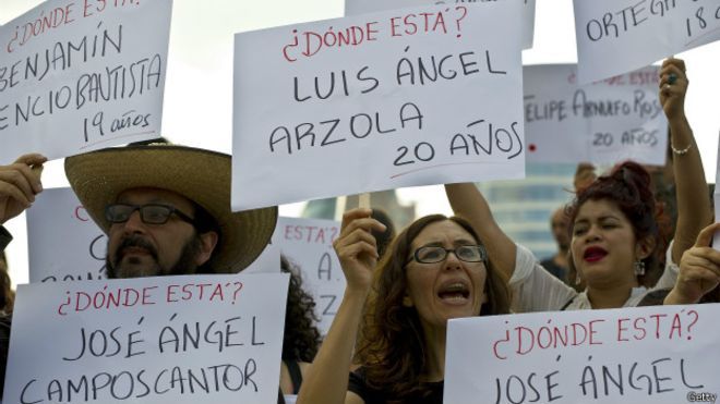 Proponen creación de fiscalía especial para caso Ayotzinapa