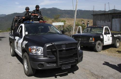 Rescatan a 33 guatemaltecos en Oaxaca