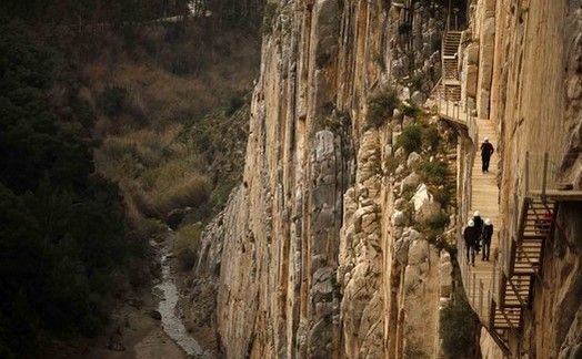 Paseo virtual por el sendero más peligroso del mundo Paseo virtual por el sendero más peligroso del mundo