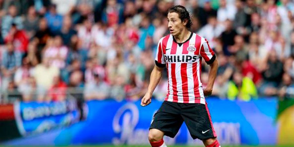 PSV empata con Guardado y sin Moreno