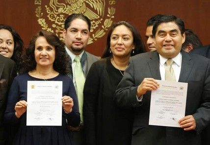 Ratifican a Barbosa como coordinador de los senadores del PRD