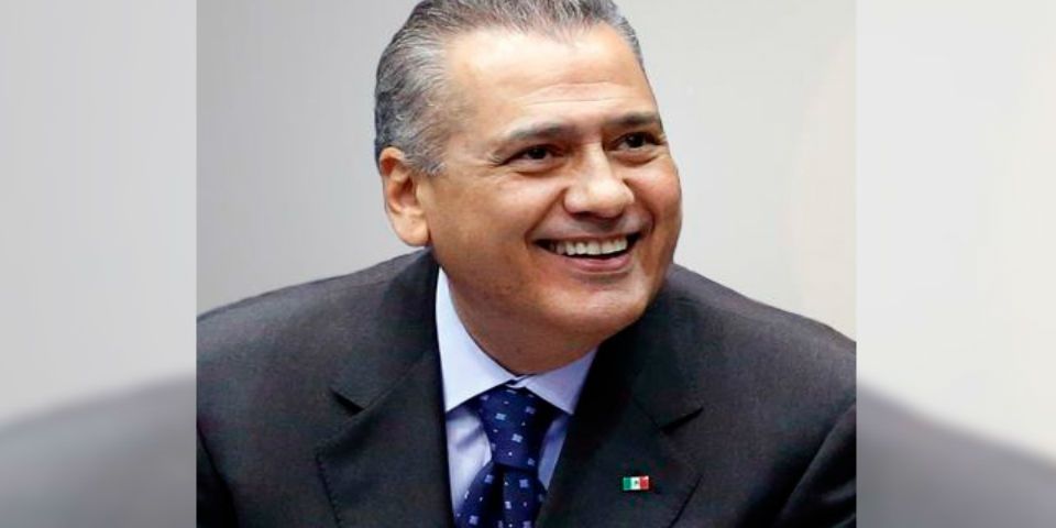 Solo debatiría con AMLO en un manicomio: Beltrones Solo debatiría con AMLO en un manicomio: Beltrones