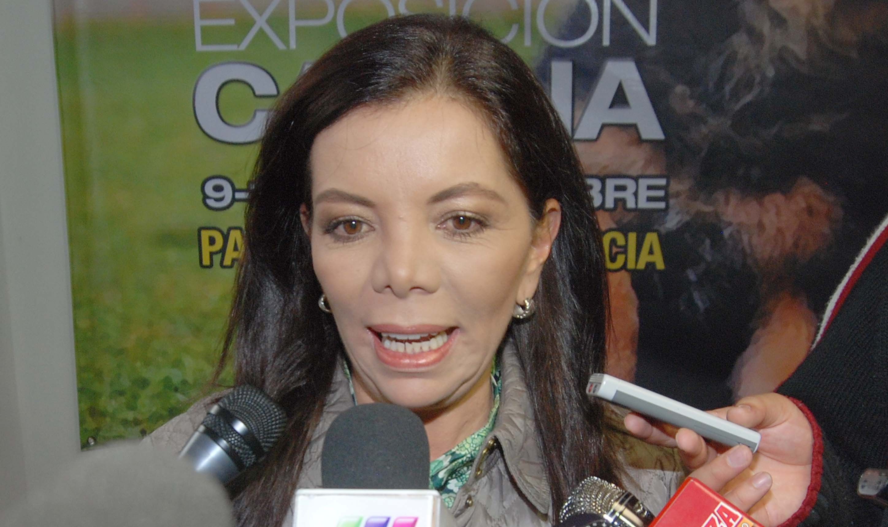 Beltrones es un gran señor de la política: Carolina Monroy