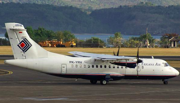 Avión se estrella en Papúa