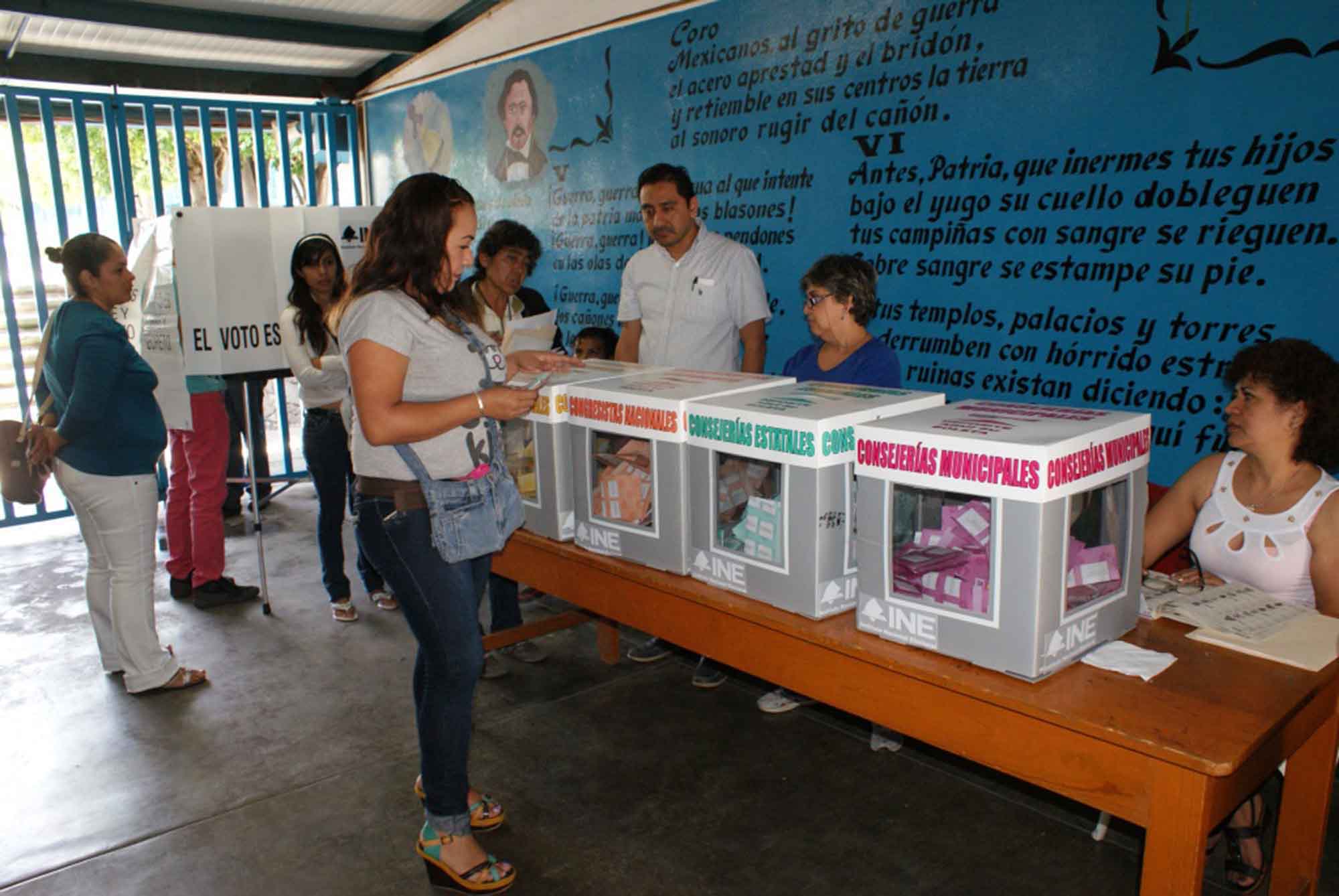 Ausencia de escrutadores no anulan votación: TEPJF