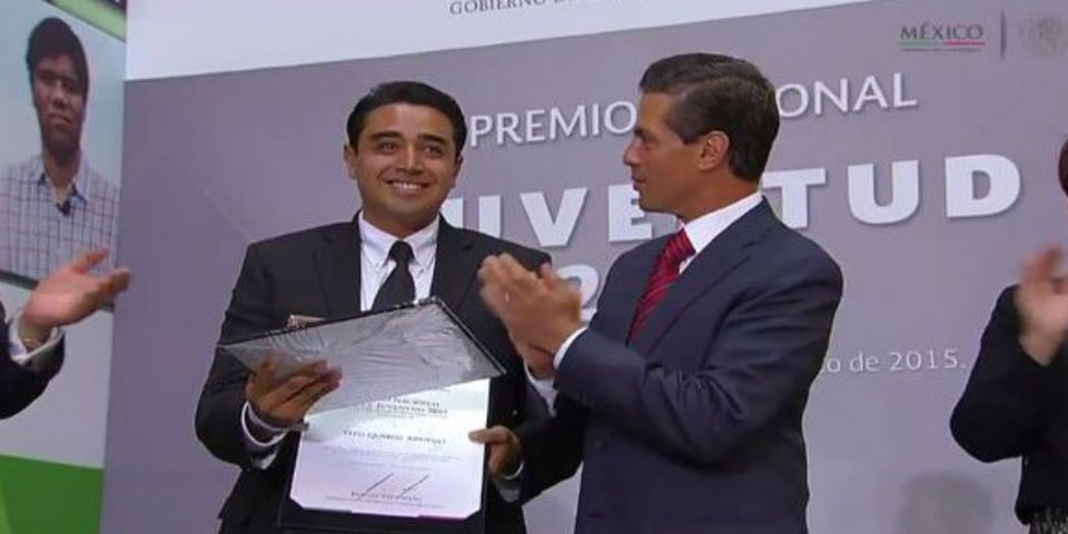EPN entrega el Premio Nacional de la Juventud