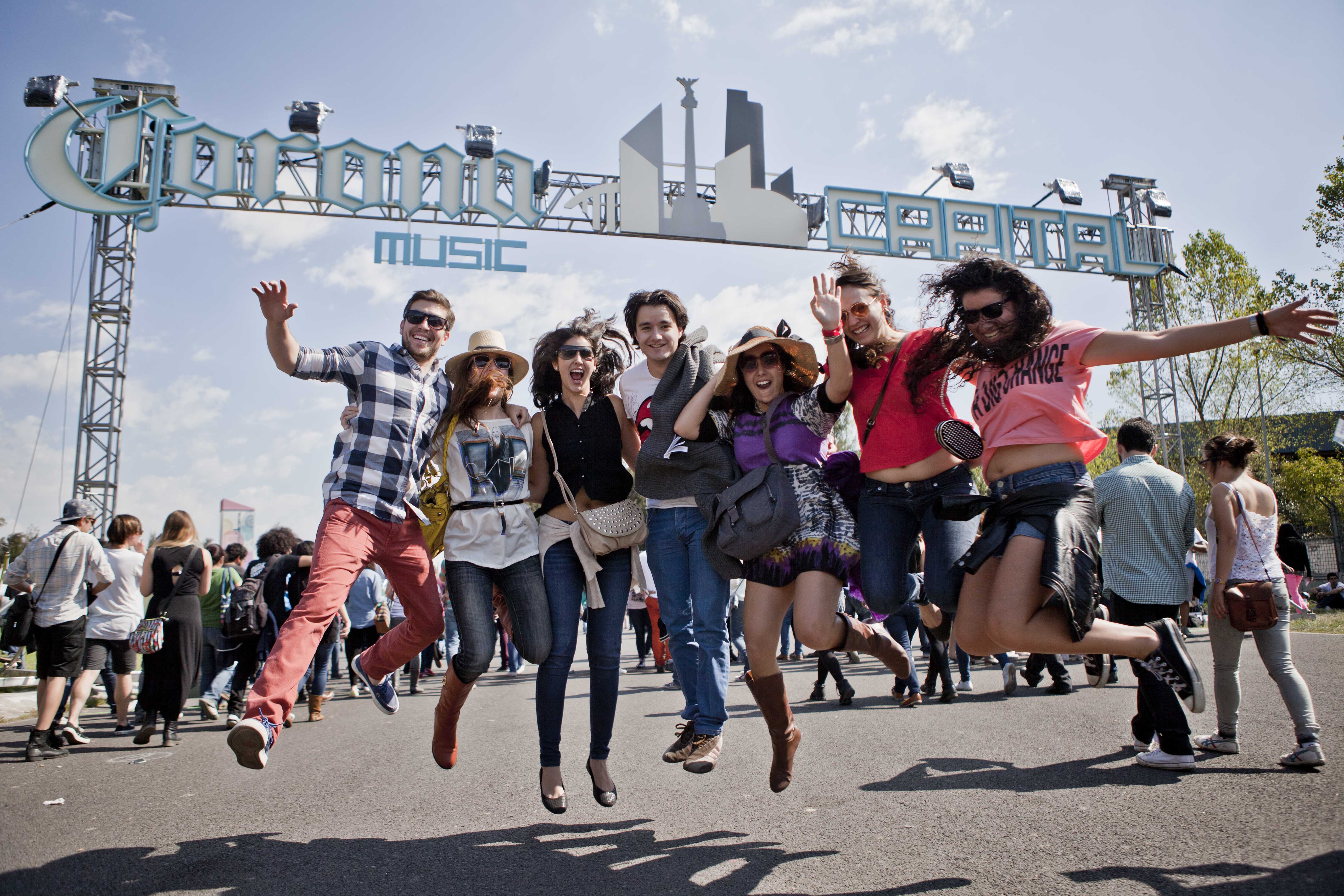 Cómo afecta el aumento del dólar al Corona Capital