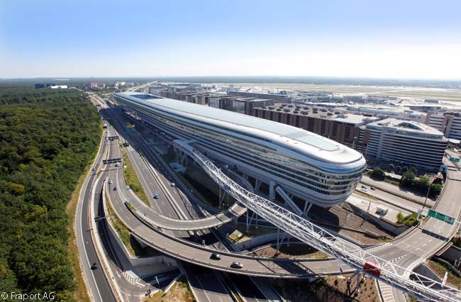 Lufthansa cancelará 900 vuelos por huelga en Alemania - Frankfurt-aeropuerto