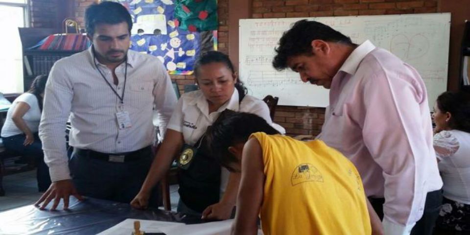 Reciben liquidación niños jornaleros
