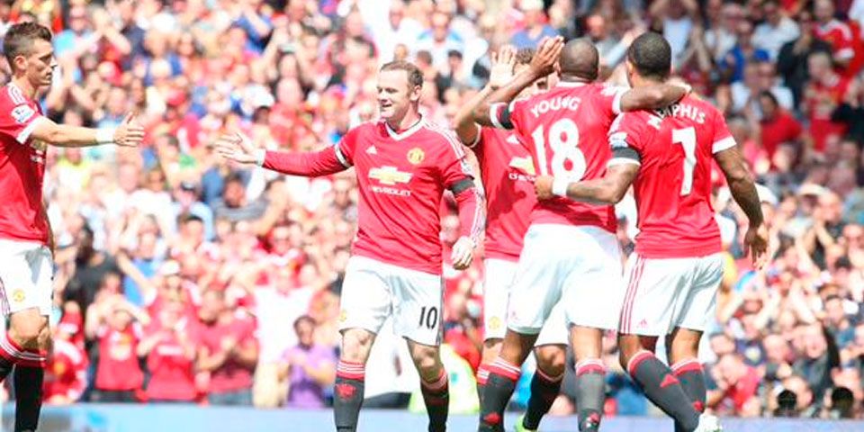Manchester United se estrena con victoria en la Premier
