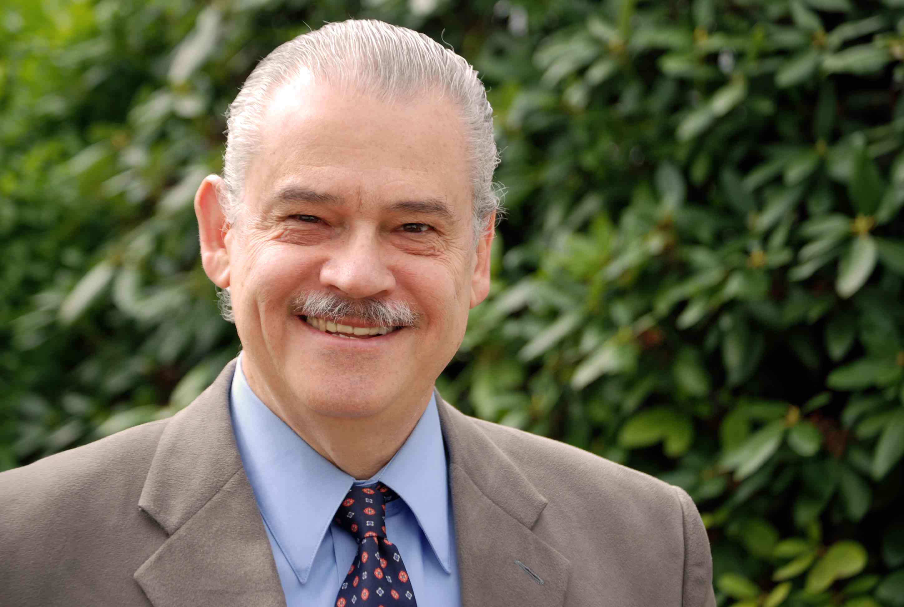 El Senado ratificará como embajador a Basáñez en septiembre