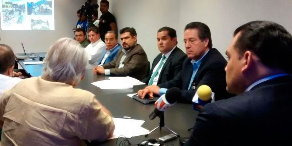 Gobierno de NL gasta 369 mdp en renta y mantenimiento de aeronaves