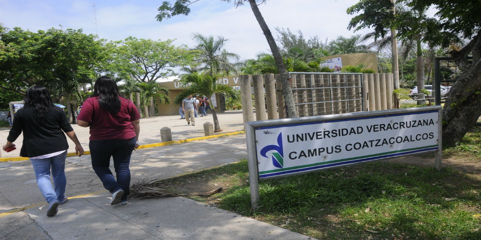 Liberan a los dos maestros de la Universidad Veracruzana