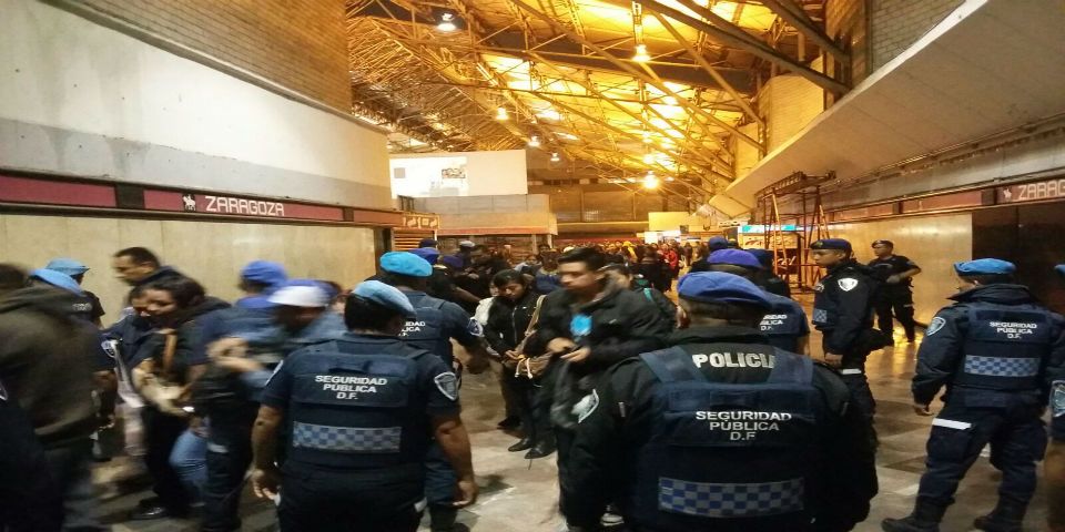 Anuncian acciones contra ambulantaje en el Metro