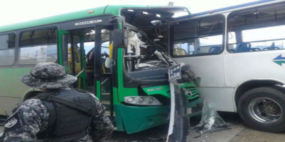 Investigan accidente de transporte público en Jalisco