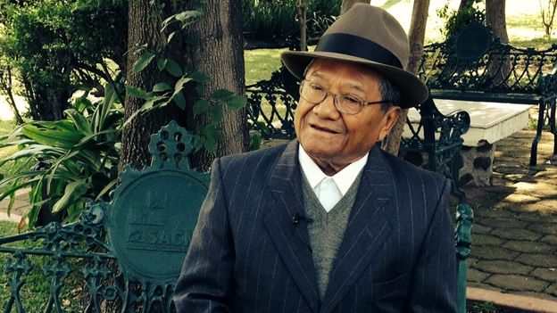 Armando Manzanero demanda a Unilever