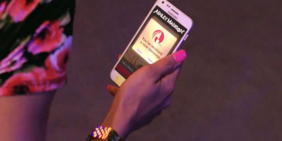 Usuarios de Ashley Madison se suicidan