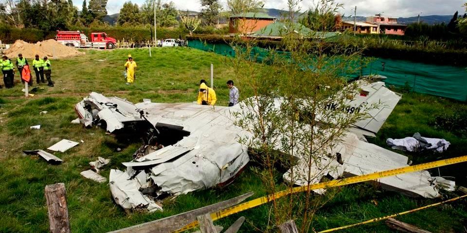 Caída de avioneta deja tres muertos en Colombia