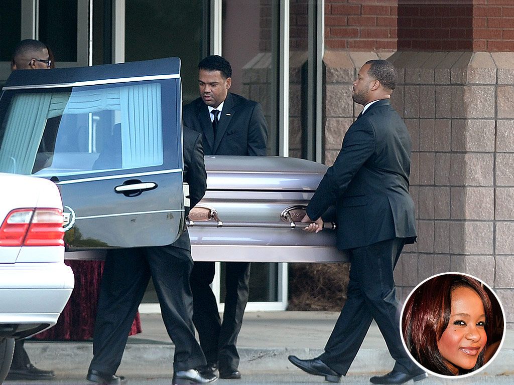 Video: discusión familiar en funeral de Bobbi Kristina Brown Video: discusión familiar en funeral de Bobbi Kristina Brown