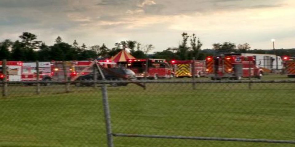 Accidente en New Hampshire deja dos muertos y 15 heridos Accidente en New Hampshire deja dos muertos y 15 heridos