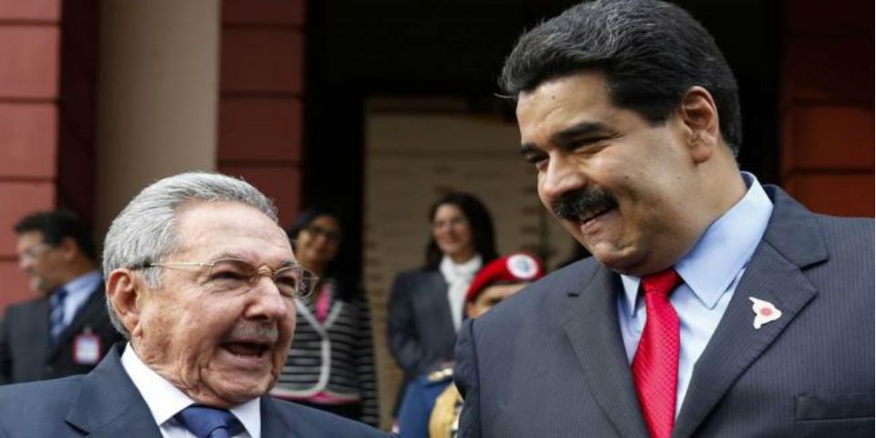 Raúl Castro recibe a Nicolás Maduro en La Habana