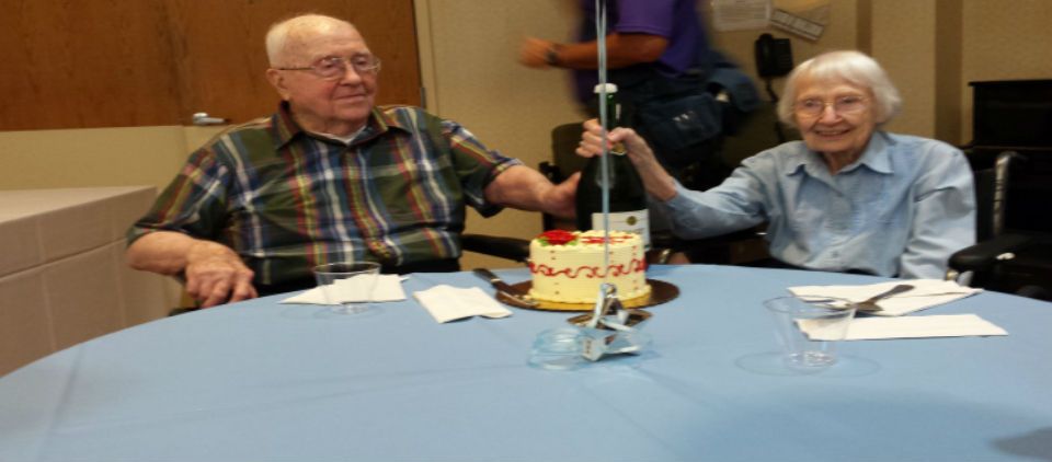 Pareja celebra 75 años de casados