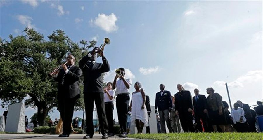 Recuerdan destrucción dejada por Katrina 10 años después