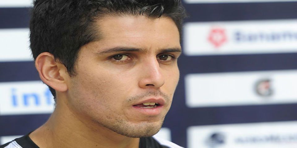 David Cabrera causa baja de Pumas