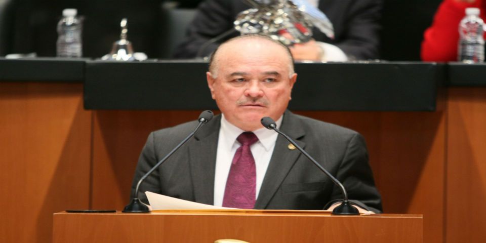 Ernesto Ruffo buscará candidatura presidencial para 2018