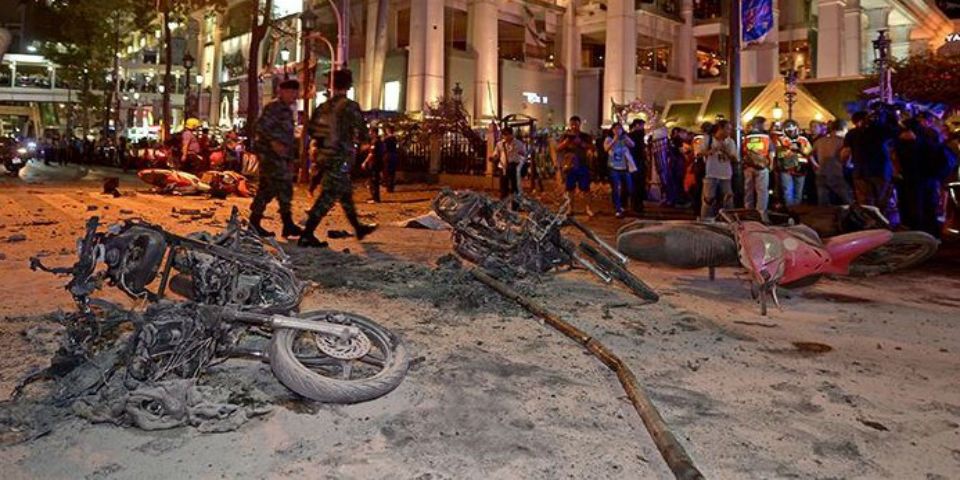 Explota una bomba en Bangkok