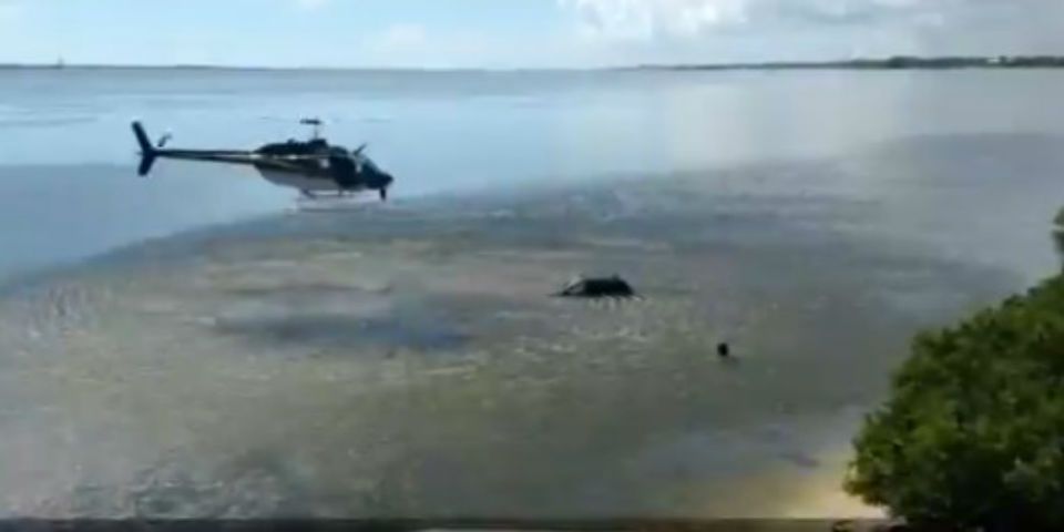 Muere un hombre que hundió su coche en Florida