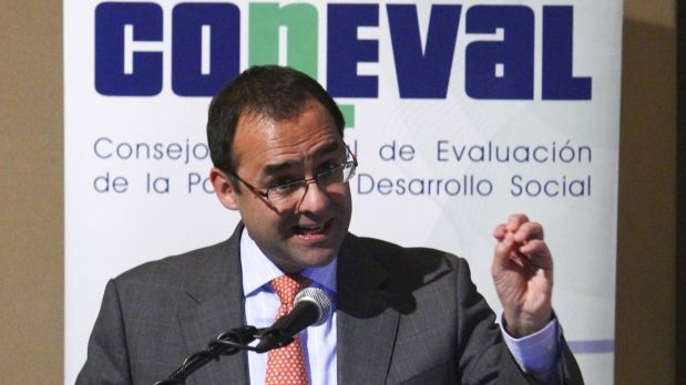 No se puede reducir la pobreza si la economía no crece: Hernández Licona