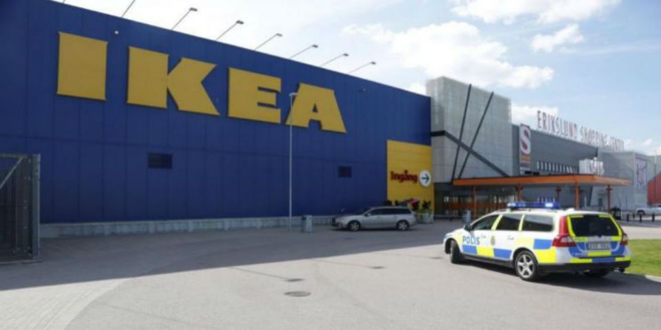 Apuñalan a dos clientes en IKEA de Suecia