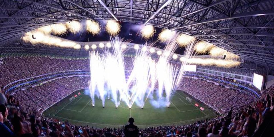 Video: Fuegos artificiales de estadio de Rayados altera a animales