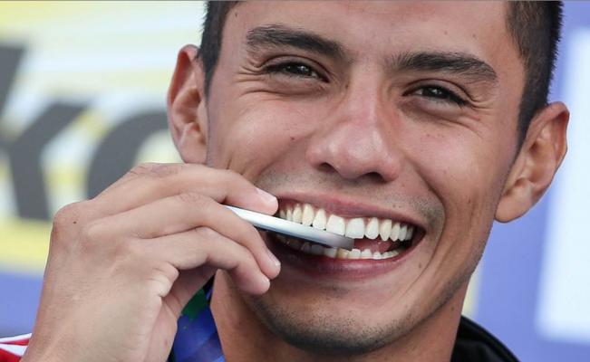 Plata para Jonathan Paredes en clavados de altura