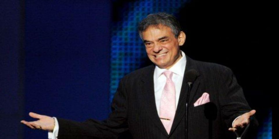 Sarita desmiente que José José esté enfermo Sarita desmiente que José José esté enfermo