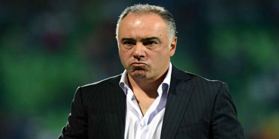 Hablarán con Memo Vázquez para que no vuelva a fumar