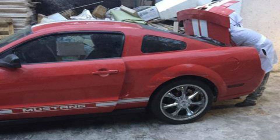Mustang no pertenece a víctimas de multihomicidio Mustang no pertenece a víctimas de multihomicidio