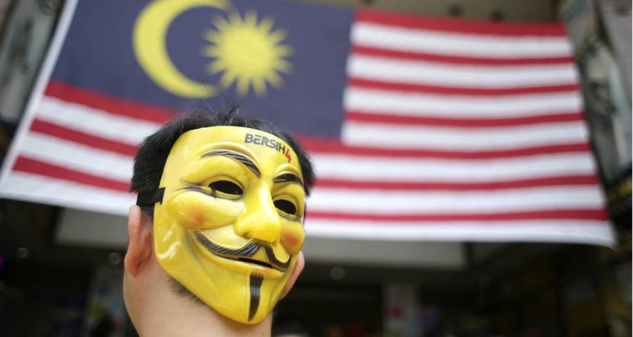 Miles protestan en Malasia contra primer ministro